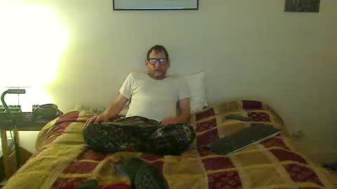 Snapshot of hammerthatthang73 chatting on October 16, 8:58 am hammerthatthang73 online show from October 16, 8:58 am