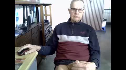 Prefer men 80 online show from February 17, 11:20 am