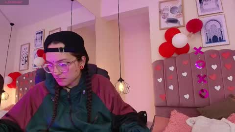 hanabie_ online show from February 17, 3:16 am