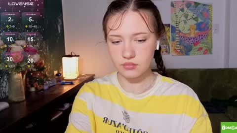 hanahwoods online show from April 29, 2:27 am