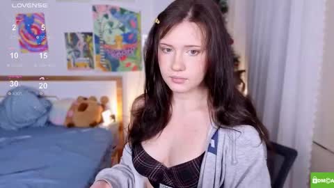 hanahwoods online show from December 2, 2:21 am