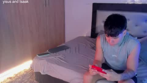 handsome_boys69 online show from April 27, 6:11 am