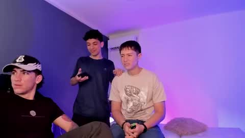 leonardfarrucknick and otis online show from June 27, 7:09 pm