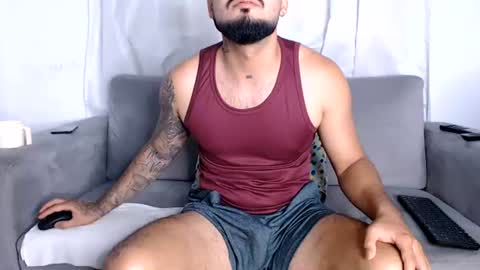 Handsomen online show from July 25, 4:05 pm