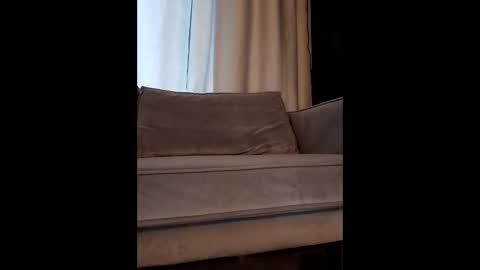 hank0009 online show from February 20, 8:27 am