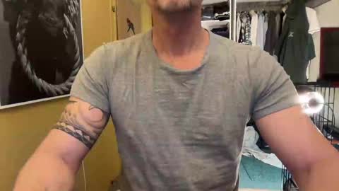 hanky online show from January 20, 5:16 pm