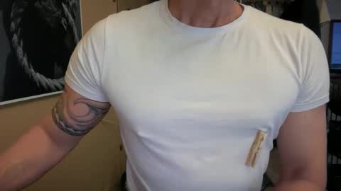 hanky online show from February 14, 1:51 pm