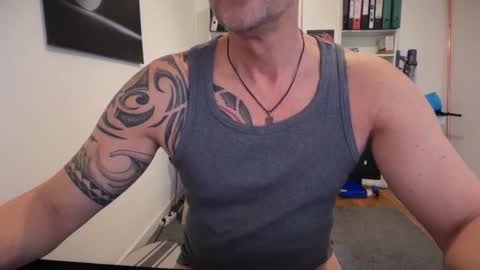 hanky online show from February 22, 1:25 pm