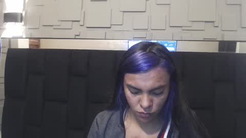 Hanna online show from December 3, 2:07 pm