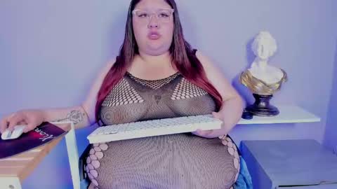 hanna_baker__ online show from March 12, 7:17 pm