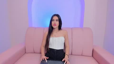 Hanna Foxi online show from July 2, 12:10 pm