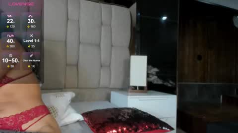 Hanna lens online show from February 22, 3:25 pm