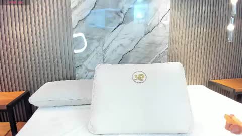 Hanna S online show from July 15, 4:55 pm