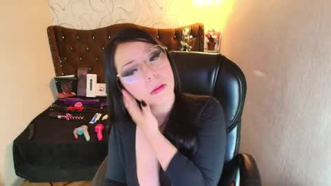 Hanna online show from August 2, 12:51 pm
