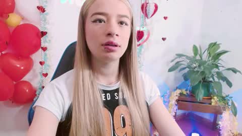 Hannah 027 online show from September 24, 1:07 pm