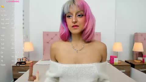 Hannah online show from June 13, 11:31 am