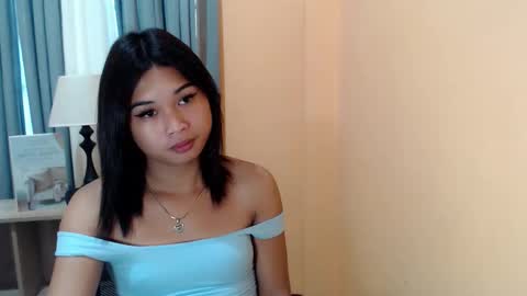 Snapshot of hannah_davis69 chatting on September 23, 2:16 am Alex online show from September 23, 2:16 am