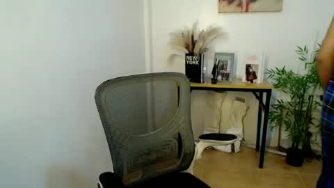 Alex online show from June 10, 3:39 am