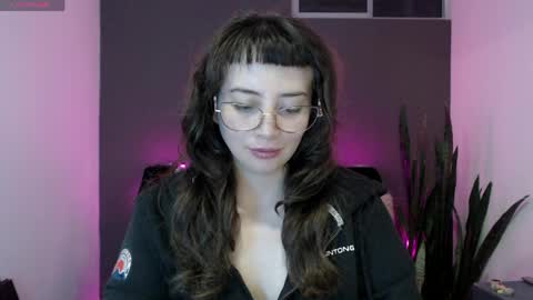 HannahHexx online show from April 25, 5:31 am