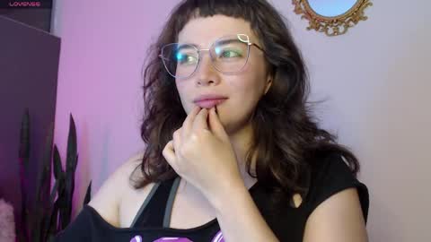 HannahHexx online show from April 30, 2:27 am