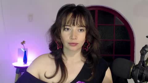 Hannah online show from February 26, 3:03 am