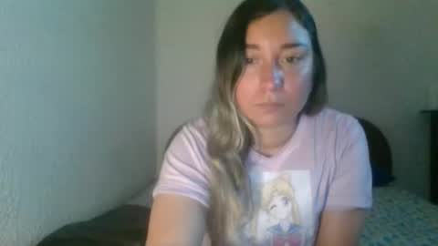 hannahevans2 online show from December 17, 12:17 am