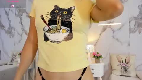 Hannahill69 online show from June 13, 5:18 am