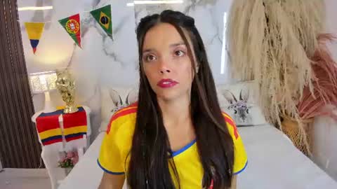 Hannahill69 online show from June 18, 5:02 am