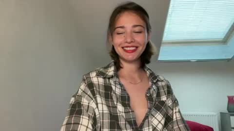 hannahinto online show from June 21, 4:02 pm