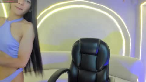 HANNAH J online show from March 13, 12:52 pm