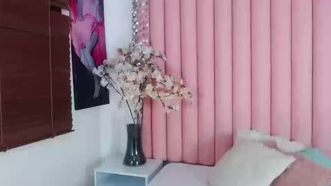 Hanna Venza online show from March 12, 5:22 am