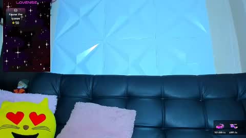 Hanna Independent Model online show from February 17, 12:49 pm