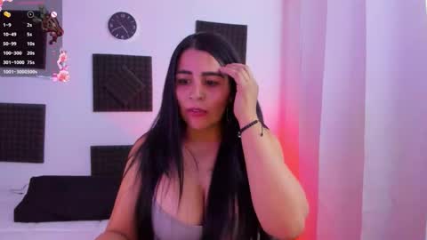 Hanna  online show from October 21, 9:40 pm