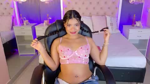 hannasthone online show from March 12, 3:27 pm