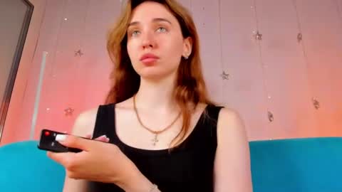 Hannavanilla online show from July 7, 1:29 am