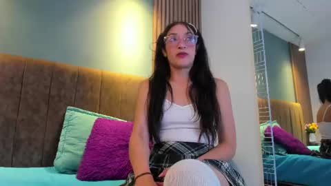 hannawen_ online show from June 16, 4:16 am