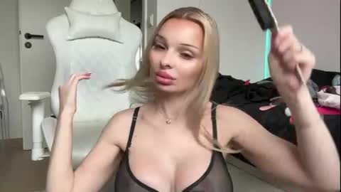  FREE LIMITED online show from June 12, 1:32 pm