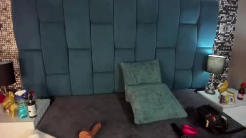 Hanny  online show from February 1, 2:08 am