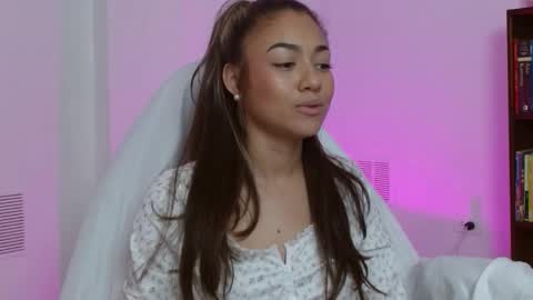 Anto online show from November 20, 4:37 pm