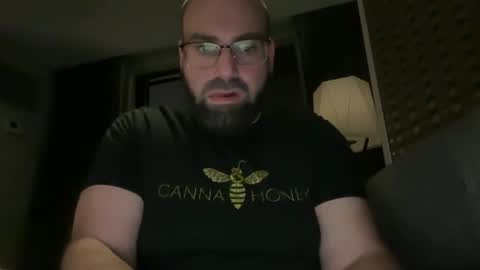 happy_cabbage online show from December 3, 7:38 am