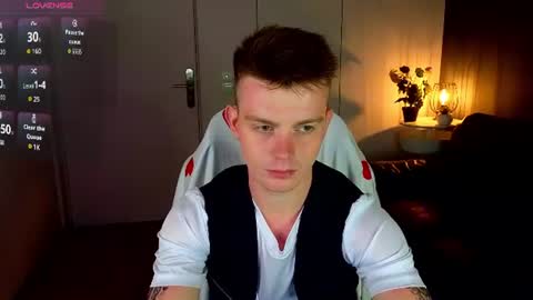 happydeimos online show from July 29, 10:32 pm