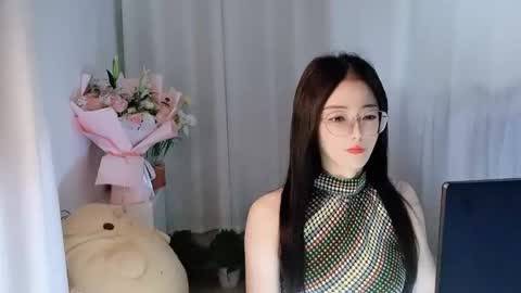 Daisy online show from April 23, 3:02 pm
