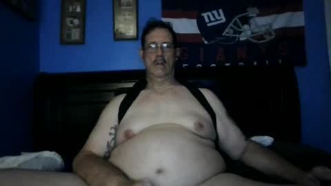 happyhappy4 online show from July 7, 5:53 am