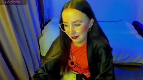 Stephanie online show from June 21, 8:37 pm