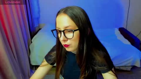 Stephanie online show from June 14, 1:46 pm