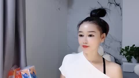 Snapshot of happysweety1688 chatting on October 9, 8:31 am happysweety1688 online show from October 9, 8:31 am