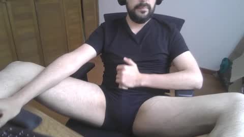 Snapshot of hard_cock_dude chatting on October 29, 4:53 pm Hard cock dude online show from October 29, 4:53 pm