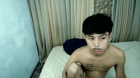 hardcocktwink18 online show from April 10, 7:03 am