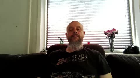 MrLazy online show from April 27, 11:30 am