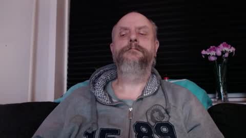 MrLazy online show from February 18, 6:08 pm